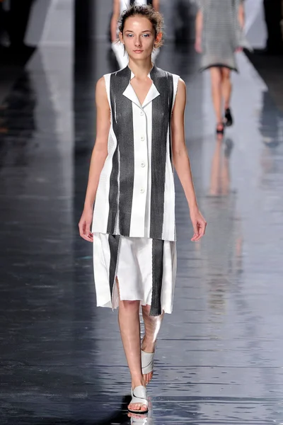 Look 17